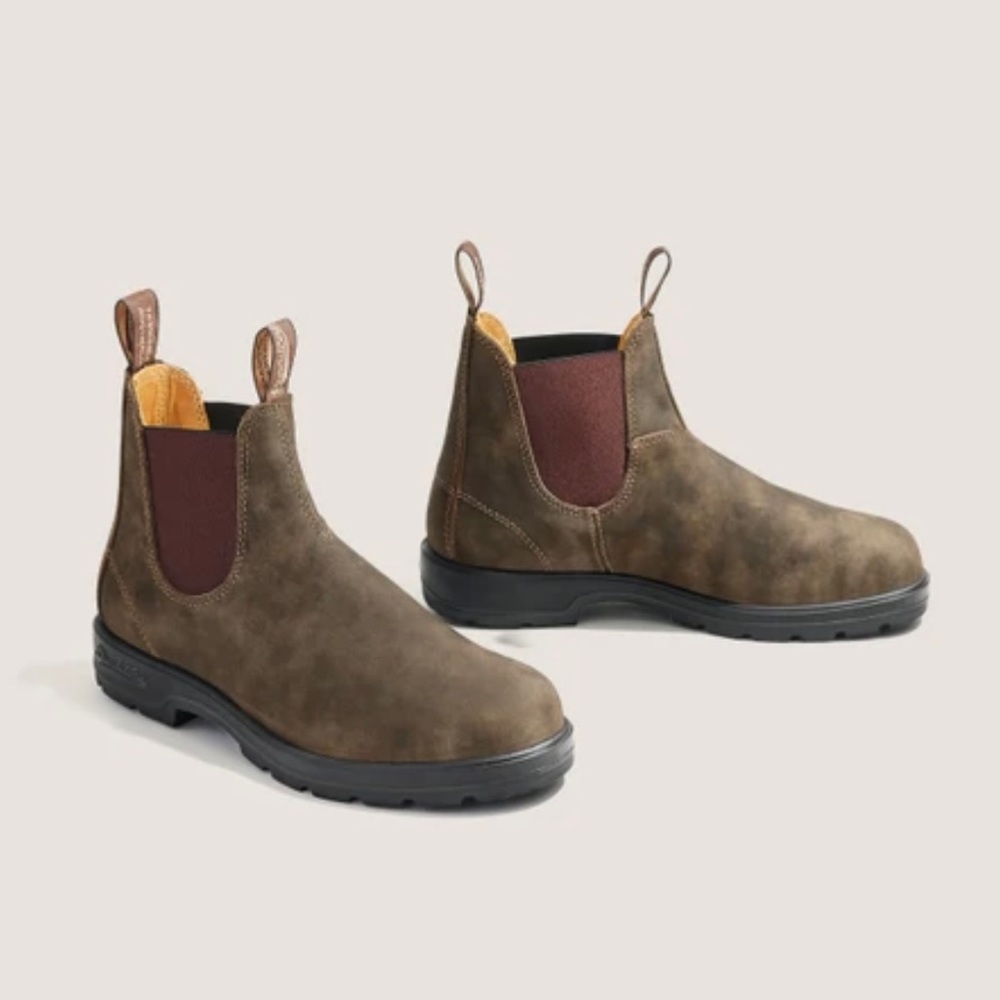 Blundstone 585 Chelsea Boot, Size 9W US Rustic Brown NWT MSRP$229